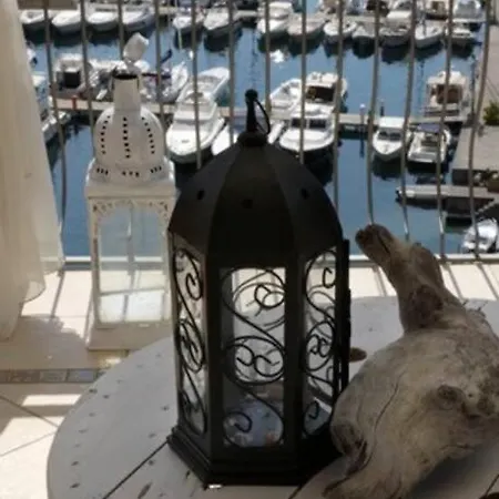 Cocosea: Un Attico Con Vista Mozzafiato 펜션 마라테아